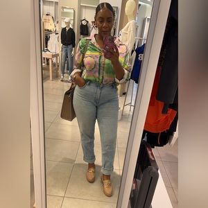 Abercrombie Curve Love 90’s straight Jean size 33